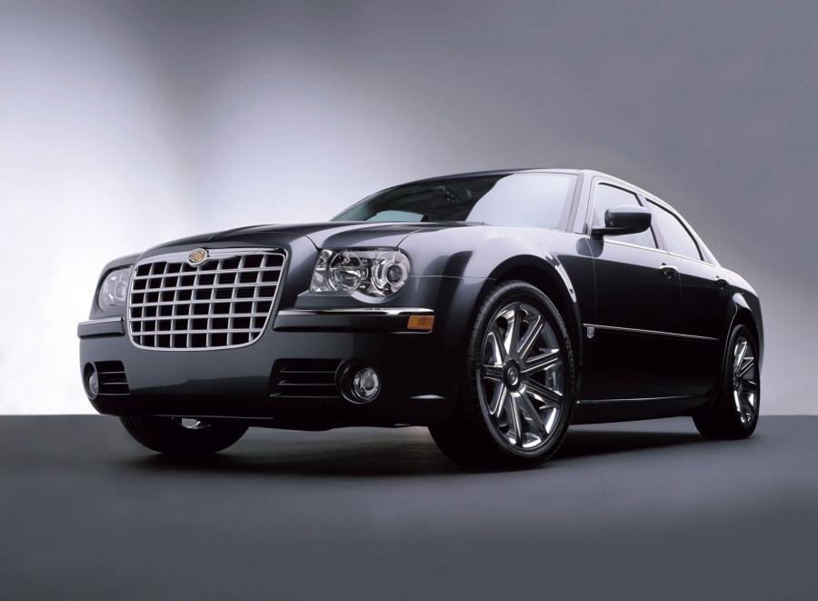 Chrysler 300C Concept 2003 года  (фото 46 из 69)